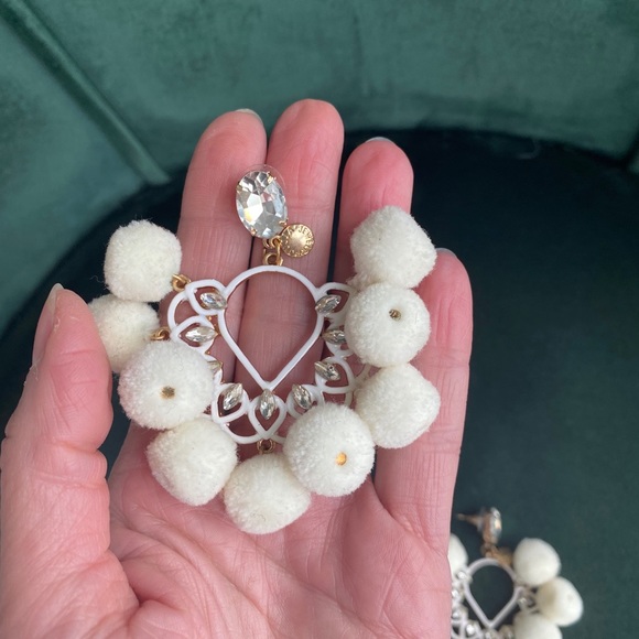 New white Pom Pom crystal gold drop earrings - Picture 4 of 4